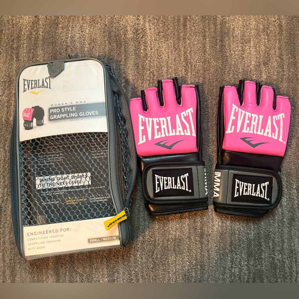 Everlast Pink and Black Grappling Gloves